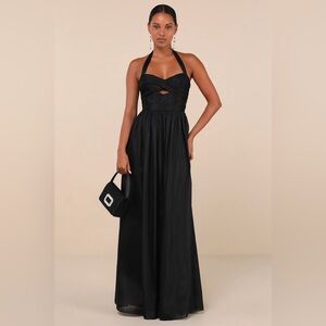 LULU’S MARVELOUS IMPRESSIONS PLEATED HALTER CUTOUT MAXI DRESS